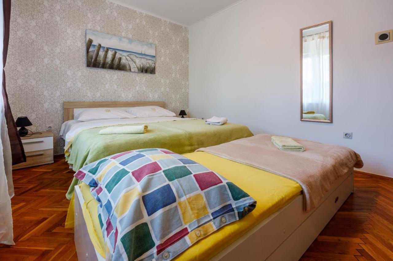 Apartment Leo Nona Novi Vinodolski Eksteriør bilde