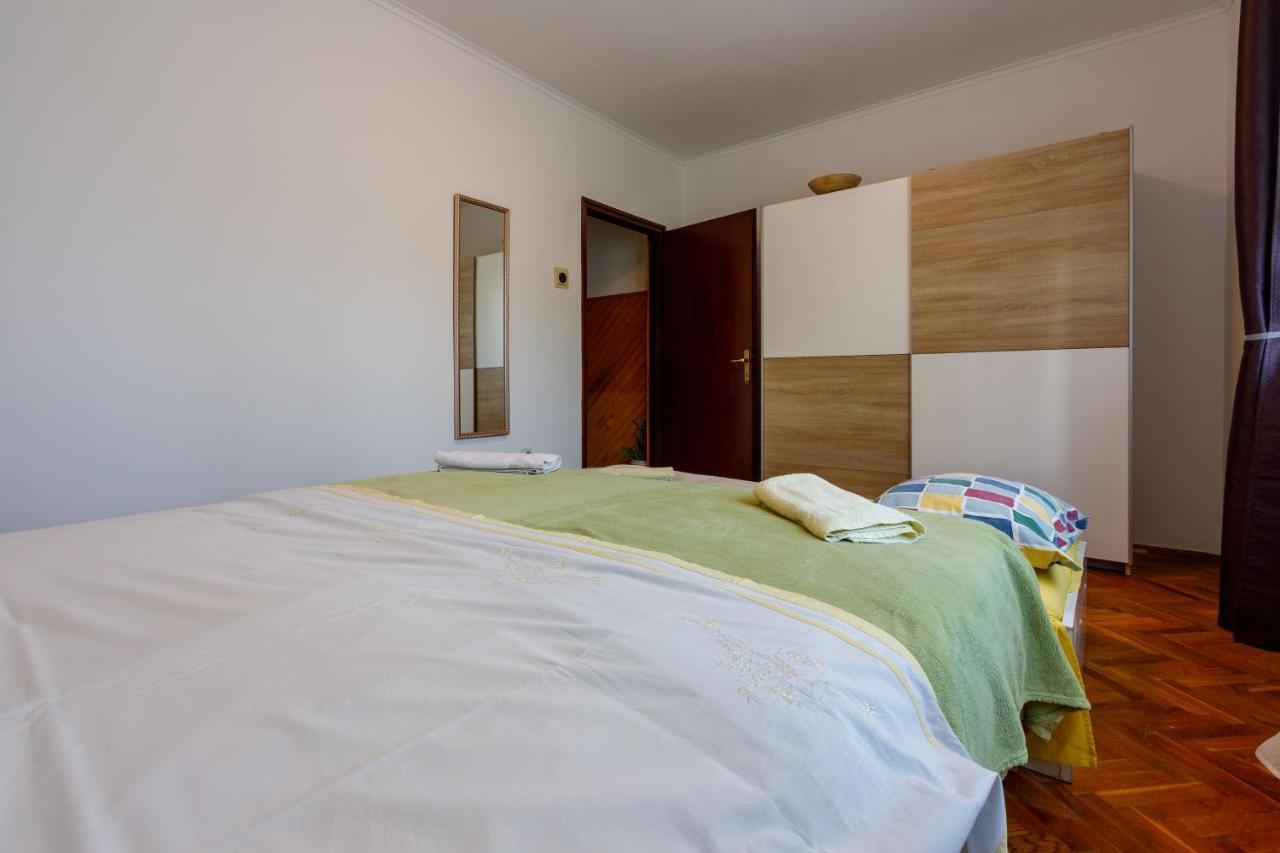 Apartment Leo Nona Novi Vinodolski Eksteriør bilde
